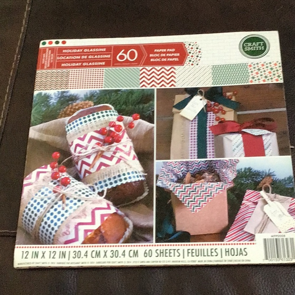 Craft Smith Holiday Glassine 60 count